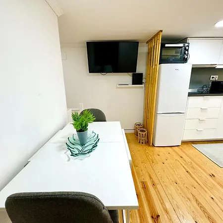 Charmoso Apartamento No Coracao Da * Лиссабон