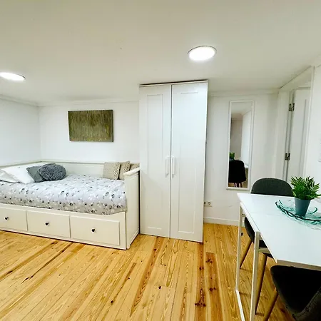 Charmoso Apartamento No Coracao Da Апартаменты Лиссабон