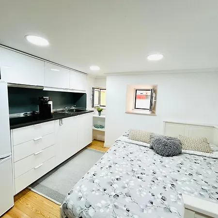Charmoso Apartamento No Coracao Da Лиссабон